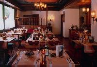 Alpenhotel T�sch