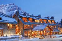 Fox Hotel and Suites